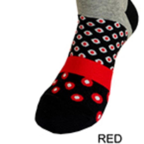 Robert Lewis Red Neck Tie Hanky Socks Box 3 Set - Picture 5 of 8